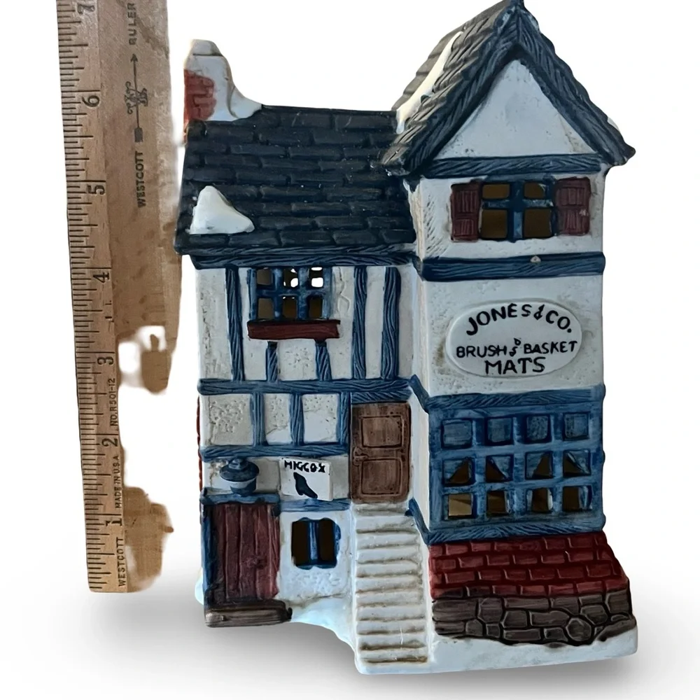 Department 56 Dickens’ Village 1984 “Brush & Basket Shop”